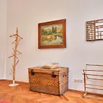 Slow Living I Schoenbrunn Und Park Naehe I Penzing Bahnhof