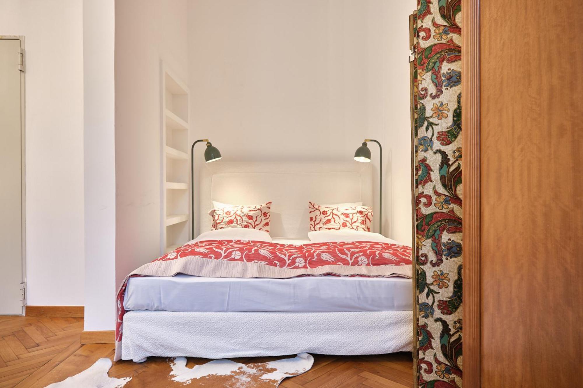 Slow Living I Schoenbrunn Und Park Naehe I Penzing Bahnhof * Wien